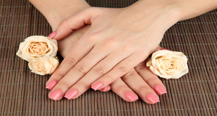 nails